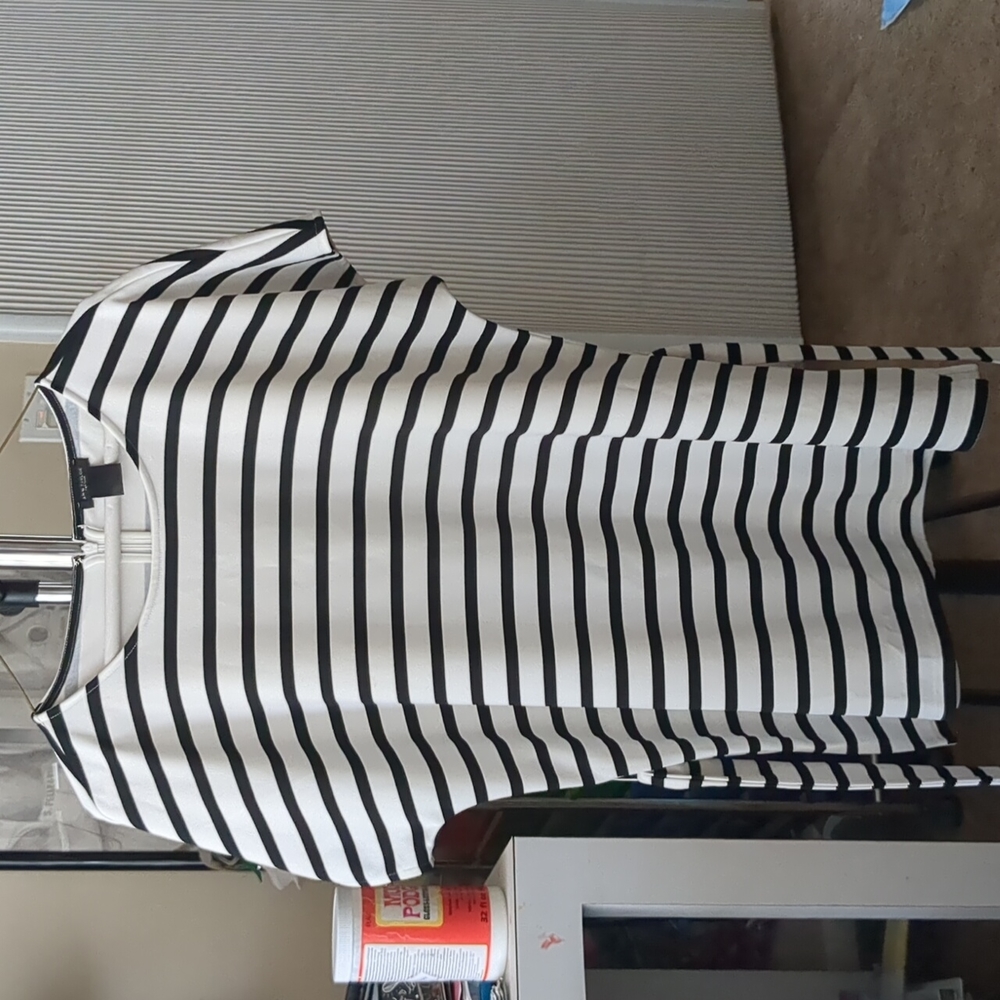 Ann Taylor tie front striped blouse